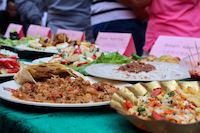 国际学生烹饪菜肴1